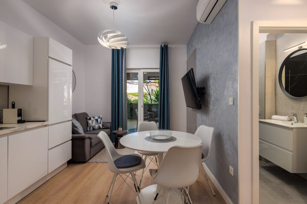 Ground-Floor Two-Bedroom Apartment