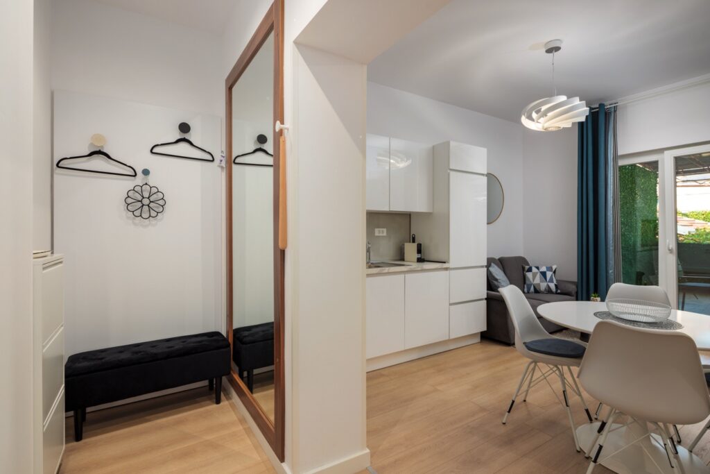 Ground-Floor Two-Bedroom Apartment