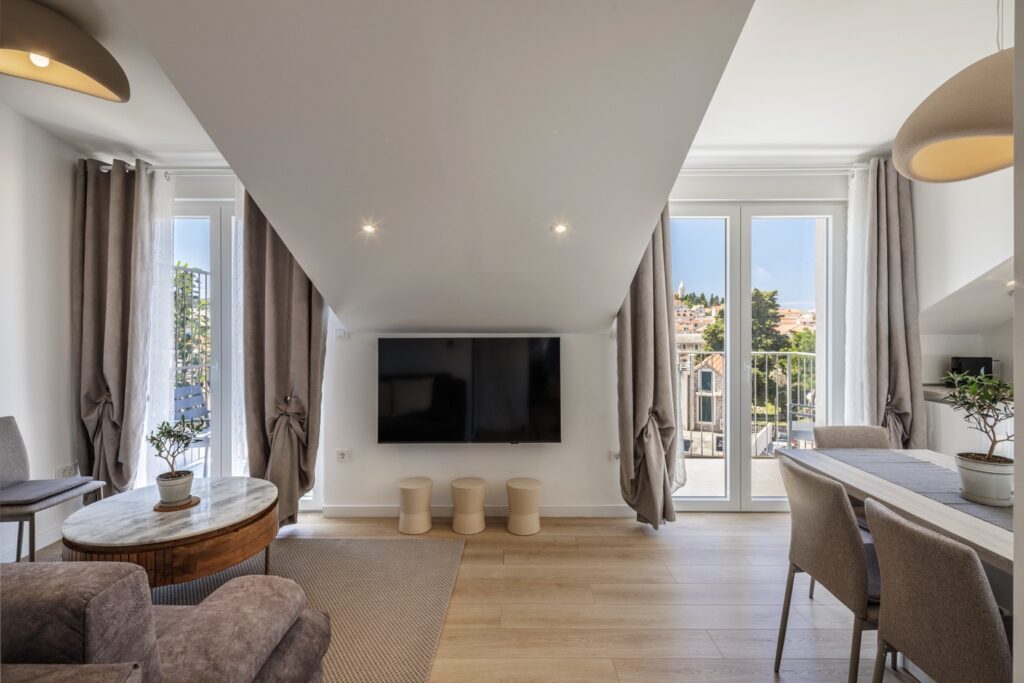 One-Bedroom Apartment with Sea View