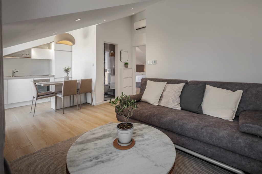 One-Bedroom Apartment with Sea View